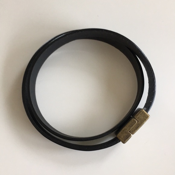 Leather double wrap cuff - Picture 2 of 4